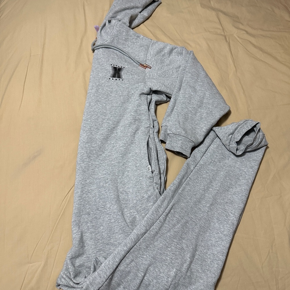 Forever Savage Hooded Onesie size S excellent condition. - Picture 11 of 13